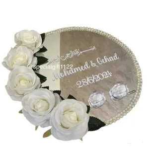 Personalized Decorative mirrorwith Artificial Roses, 28.6cm Diameter