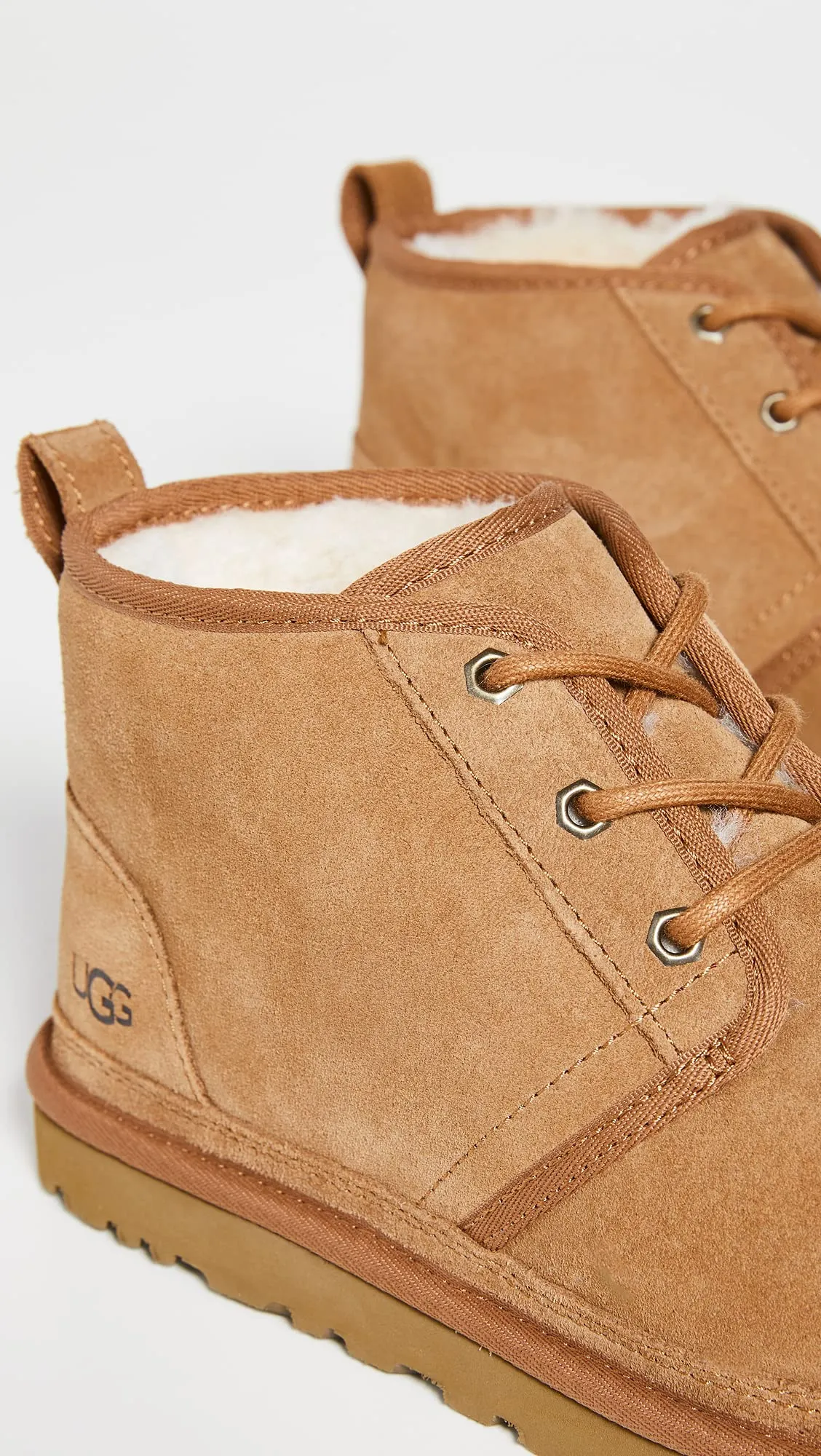 UGG Men's Neumel Boot, Chestnut